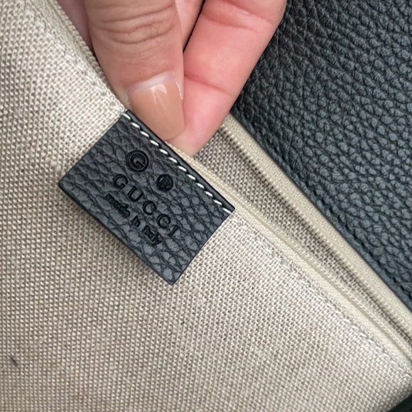 Gucci interlocking black w/ gold hardware double GG - Picture 7 of 15